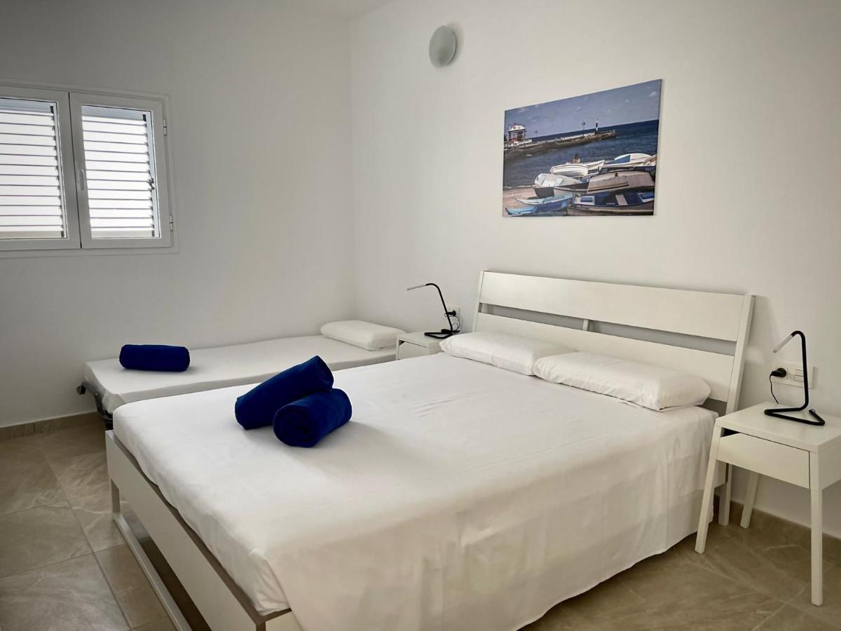 Apartamentos Anjomacar B Тегисе Екстериор снимка