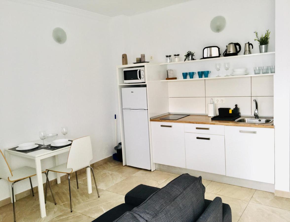 Apartamentos Anjomacar B Тегисе Екстериор снимка