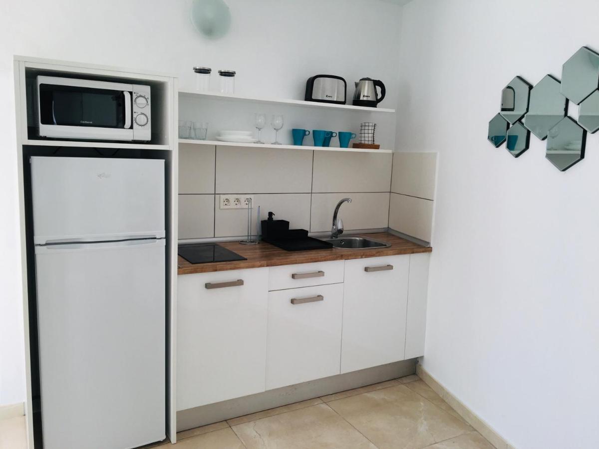 Apartamentos Anjomacar B Тегисе Екстериор снимка