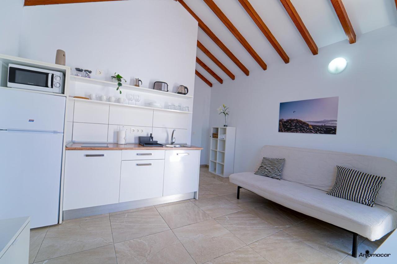 Apartamentos Anjomacar B Тегисе Екстериор снимка