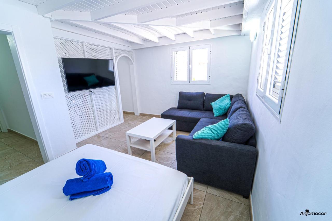 Apartamentos Anjomacar B Тегисе Екстериор снимка