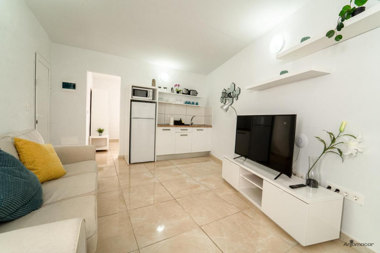 Apartamentos Anjomacar B Тегисе Екстериор снимка