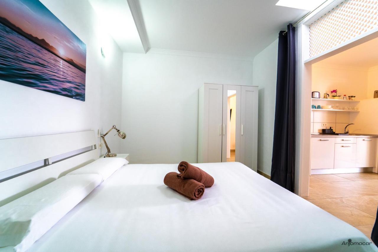 Apartamentos Anjomacar B Тегисе Екстериор снимка
