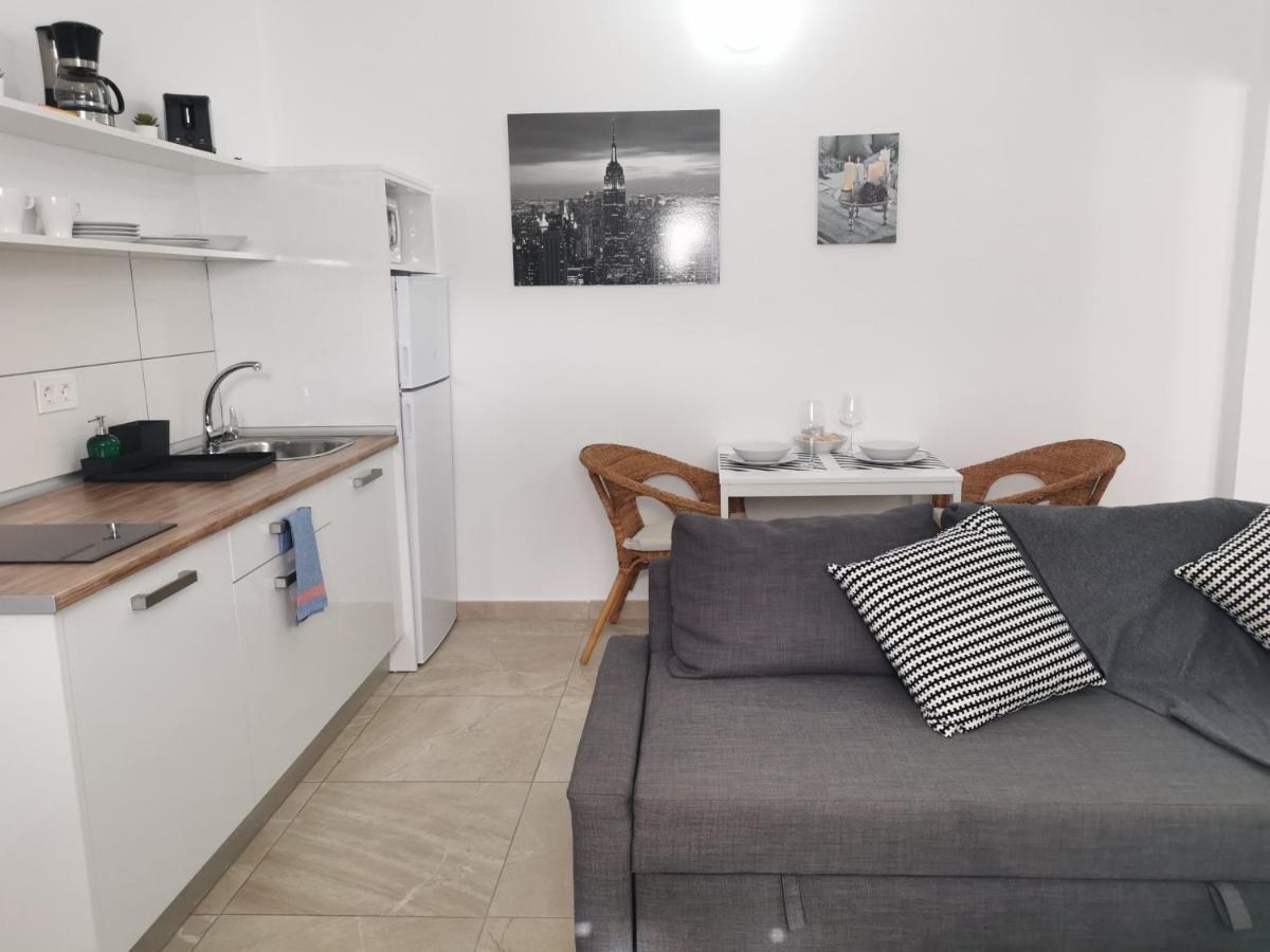 Apartamentos Anjomacar B Тегисе Екстериор снимка