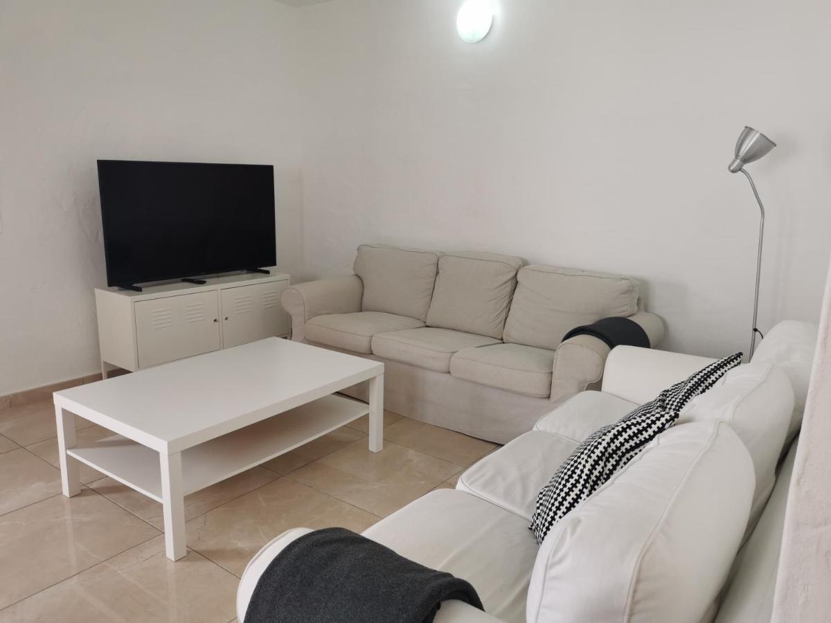 Apartamentos Anjomacar B Тегисе Екстериор снимка
