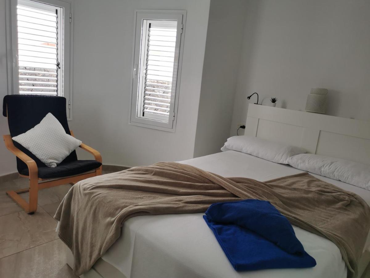 Apartamentos Anjomacar B Тегисе Екстериор снимка