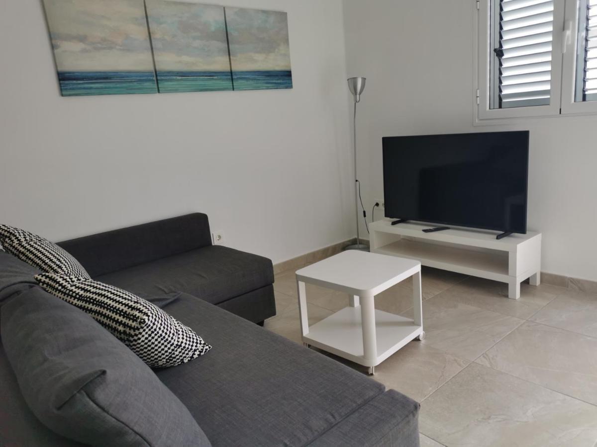 Apartamentos Anjomacar B Тегисе Екстериор снимка